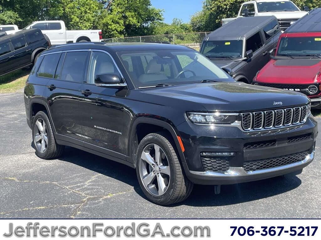 2021 Jeep Grand Cherokee L Limited — photo 1 of 1