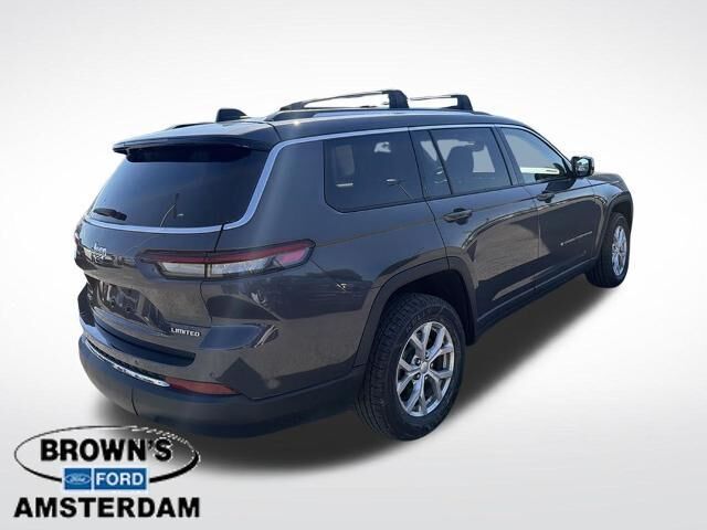 2023 Jeep Grand Cherokee L Limited — photo 1 of 30
