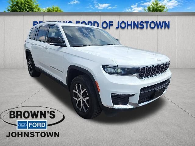 2023 Jeep Grand Cherokee L Limited — photo 1 of 26