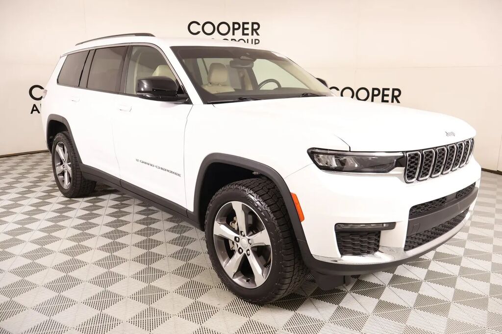 2022 Jeep Grand Cherokee L Limited — photo 1 of 17