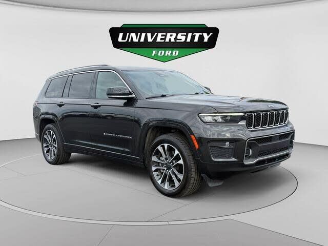 2023 Jeep Grand Cherokee L Overland — photo 1 of 1