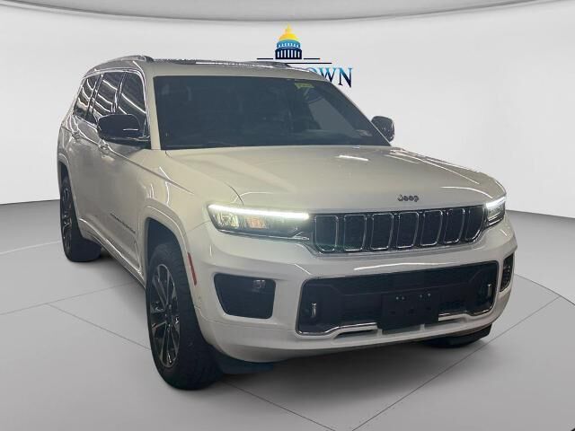 2023 Jeep Grand Cherokee L Overland — photo 1 of 26
