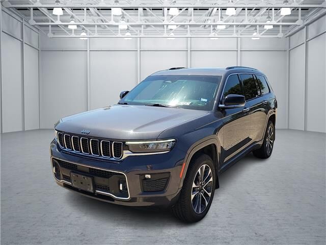 2021 Jeep Grand Cherokee L Overland 4x4 — photo 1 of 13
