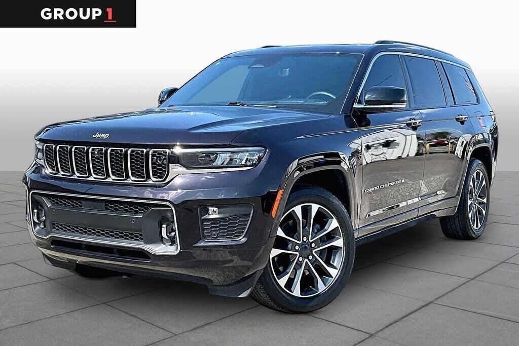2023 Jeep Grand Cherokee L Overland — photo 1 of 1