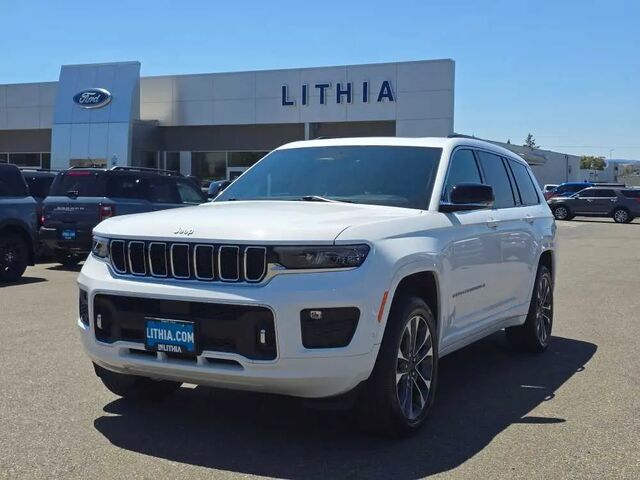 2024 Jeep Grand Cherokee L Overland — photo 1 of 13