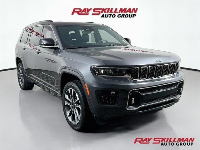 2022 Jeep Grand Cherokee L Overland — photo 1 of 12
