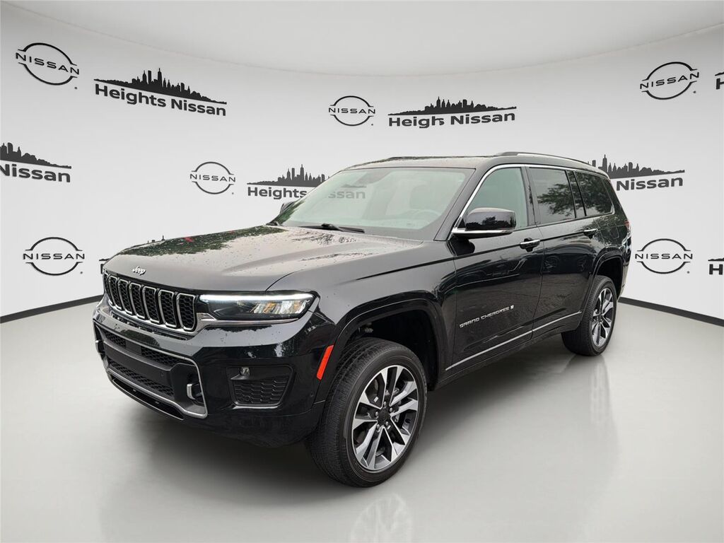 2024 Jeep Grand Cherokee L Overland — photo 1 of 39