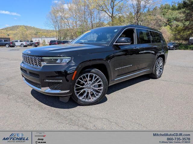 2024 Jeep Grand Cherokee L Summit — photo 1 of 13