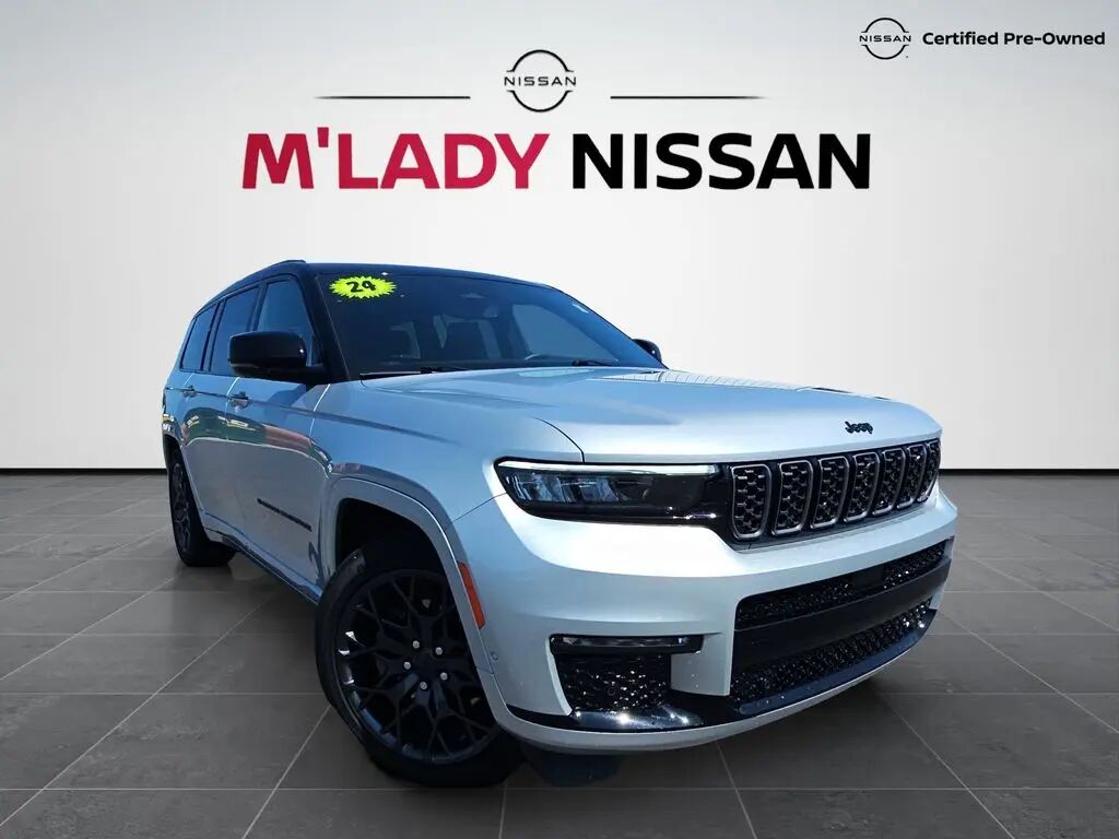 2024 Jeep Grand Cherokee L Summit — photo 1 of 13