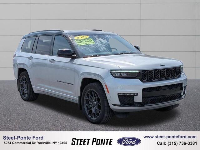 2025 Jeep Grand Cherokee L Summit — photo 1 of 13