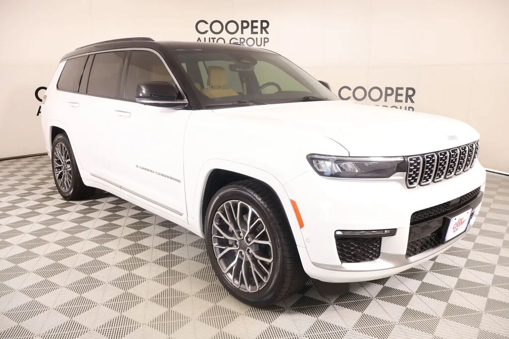 2025 Jeep Grand Cherokee L Summit — photo 1 of 32