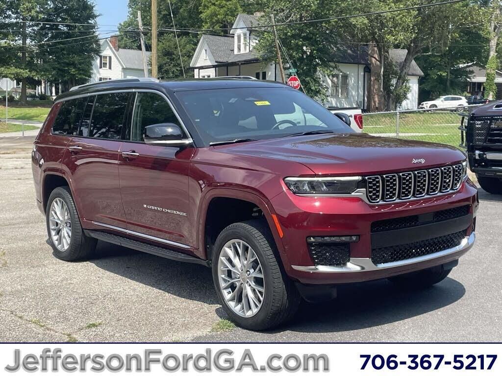 2023 Jeep Grand Cherokee L Summit — photo 1 of 1