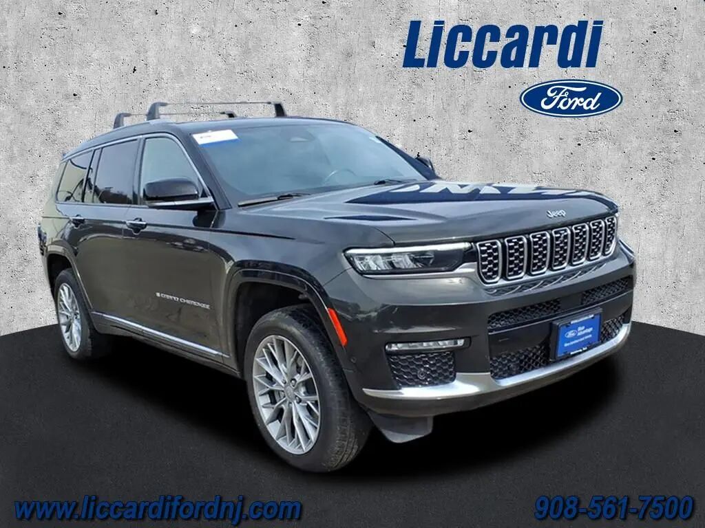 2022 Jeep Grand Cherokee L Summit — photo 1 of 13