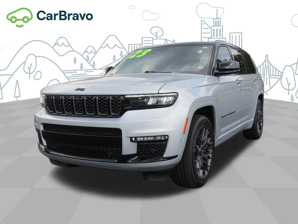 2023 Jeep Grand Cherokee L Summit Reserve 4x4 — photo 1 of 6