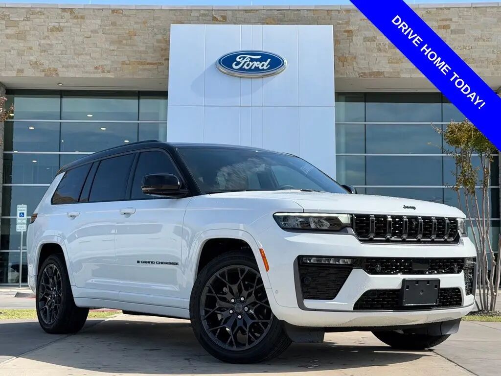 2026 Jeep Grand Cherokee L Summit — photo 1 of 23