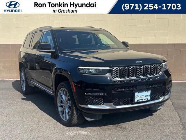 2023 Jeep Grand Cherokee L Summit — photo 1 of 13