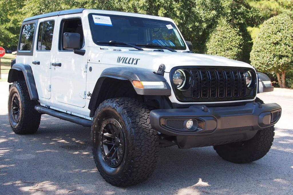 2024 Jeep Wrangler Sport — photo 1 of 13