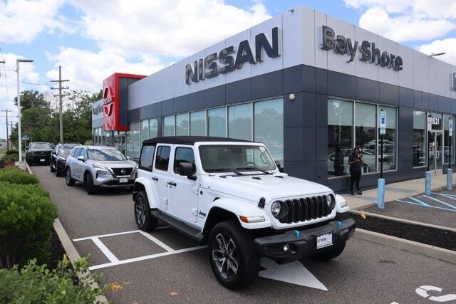 2024 Jeep Wrangler Willys 4xe — photo 1 of 117