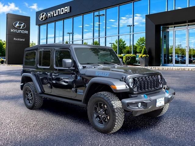 2024 Jeep Wrangler Willys 4xe