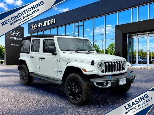 2024 Jeep Wrangler Sahara 4xe