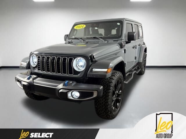 2024 Jeep Wrangler Sahara 4xe — photo 1 of 13