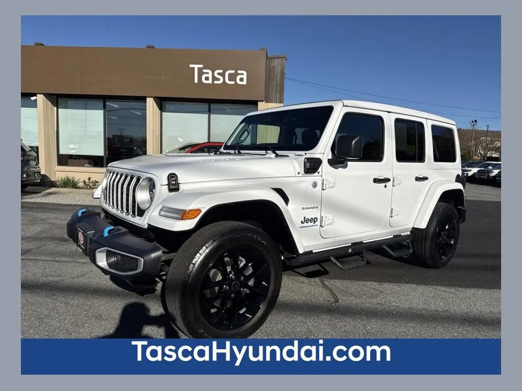2024 Jeep Wrangler Sahara 4xe — photo 1 of 13