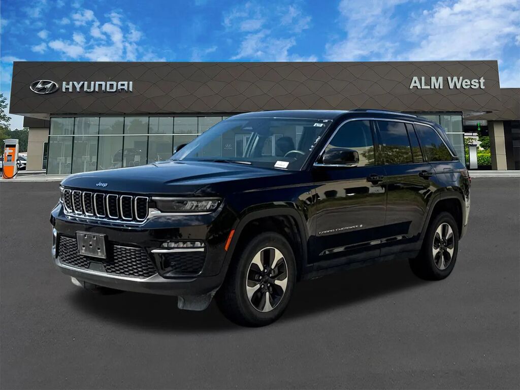 2024 Jeep Grand Cherokee 4xe — photo 1 of 13