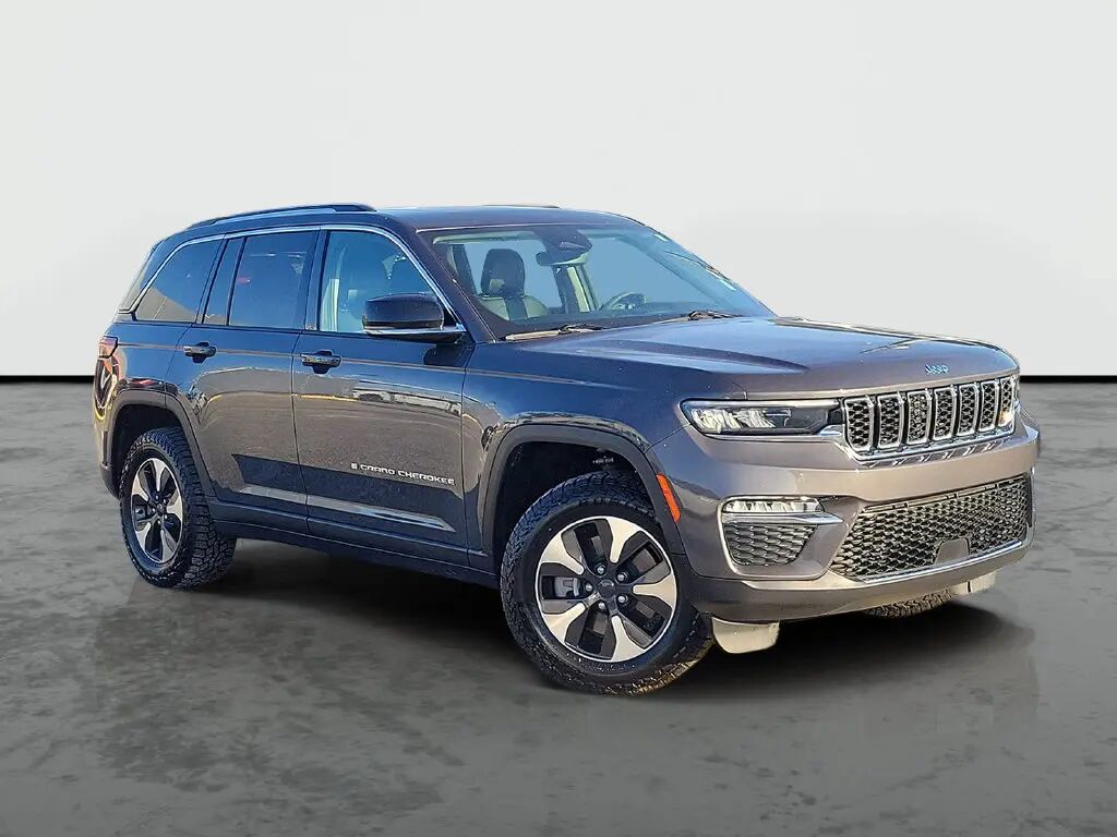 2024 Jeep Grand Cherokee 4xe — photo 1 of 12