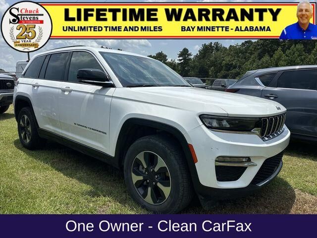 2024 Jeep Grand Cherokee 4xe — photo 1 of 40