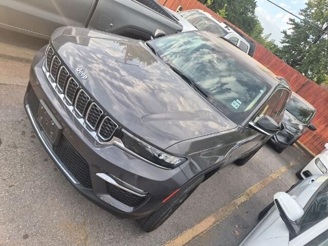 2024 Jeep Grand Cherokee Anniversary Edition 4xe — photo 1 of 24