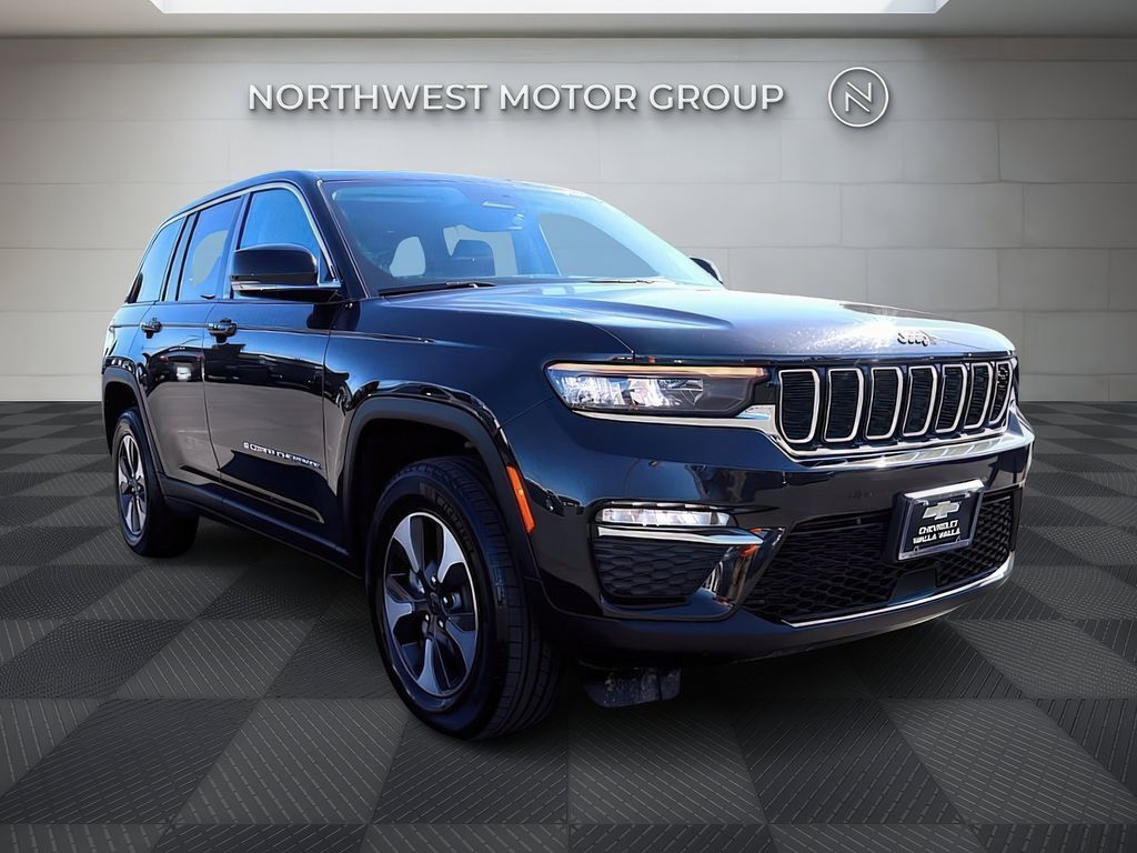 2024 Jeep Grand Cherokee 4xe — photo 1 of 13