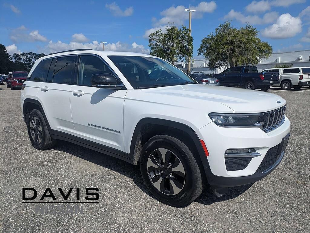 2024 Jeep Grand Cherokee 4xe — photo 1 of 26