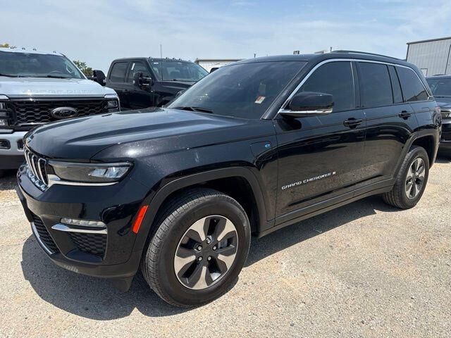 2023 Jeep Grand Cherokee 30th Anniversary 4xe — photo 1 of 39