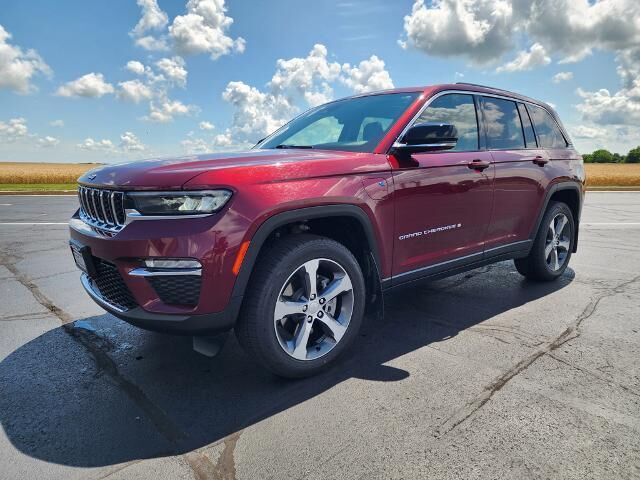 2023 Jeep Grand Cherokee 30th Anniversary 4xe — photo 1 of 13