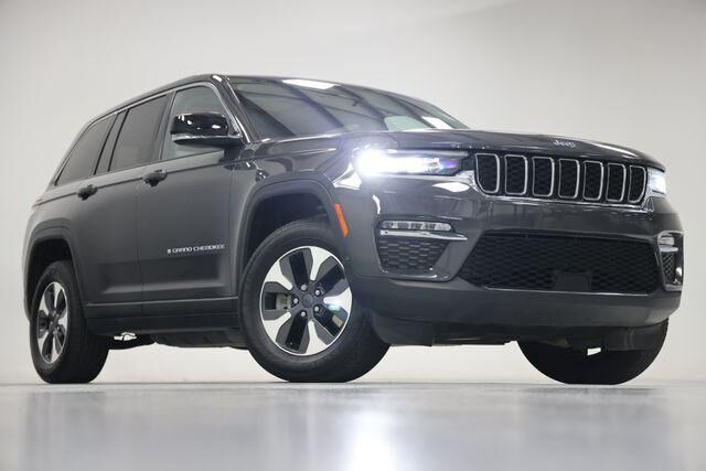 2023 Jeep Grand Cherokee 4xe — photo 1 of 11