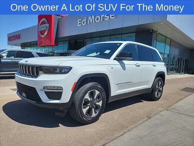2024 Jeep Grand Cherokee 4xe — photo 1 of 39