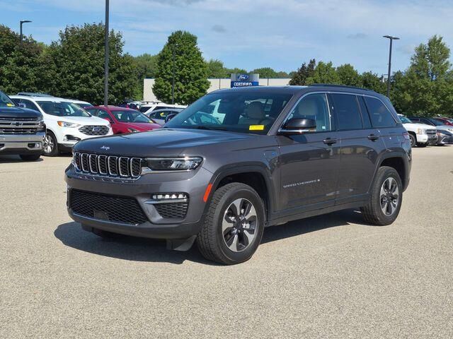 2024 Jeep Grand Cherokee 4xe — photo 1 of 48
