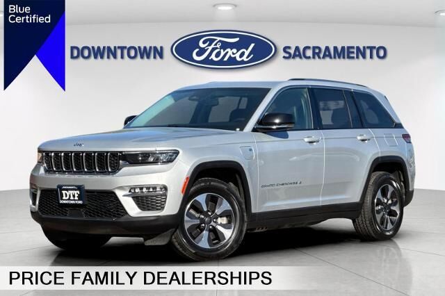 2024 Jeep Grand Cherokee 4xe — photo 1 of 47