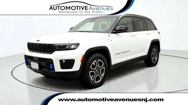 2023 Jeep Grand Cherokee 4xe Trailhawk