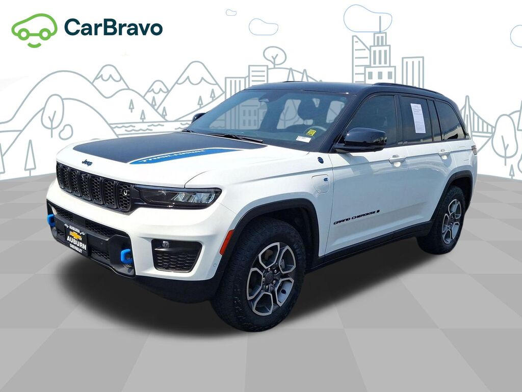 2022 Jeep Grand Cherokee 4xe Trailhawk — photo 1 of 6