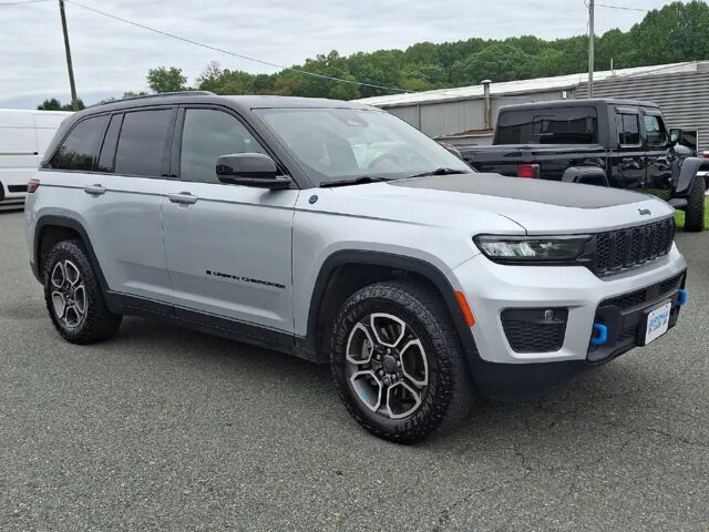 2023 Jeep Grand Cherokee Trailhawk 4xe Carb State Package