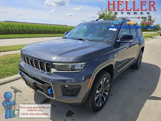 2023 Jeep Grand Cherokee Overland 4xe — photo 1 of 3