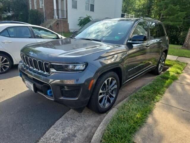 2023 Jeep Grand Cherokee Overland 4xe — photo 1 of 2