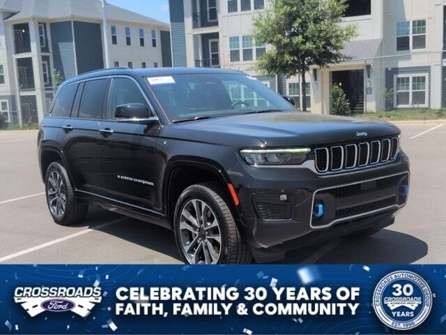 2023 Jeep Grand Cherokee Overland 4xe — photo 1 of 13
