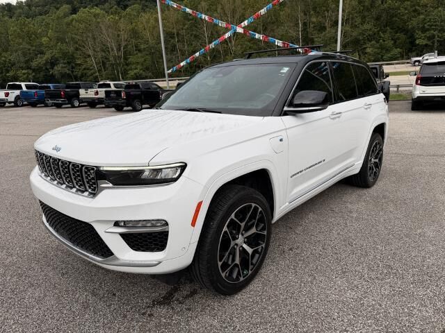 2023 Jeep Grand Cherokee Summit 4xe — photo 1 of 26