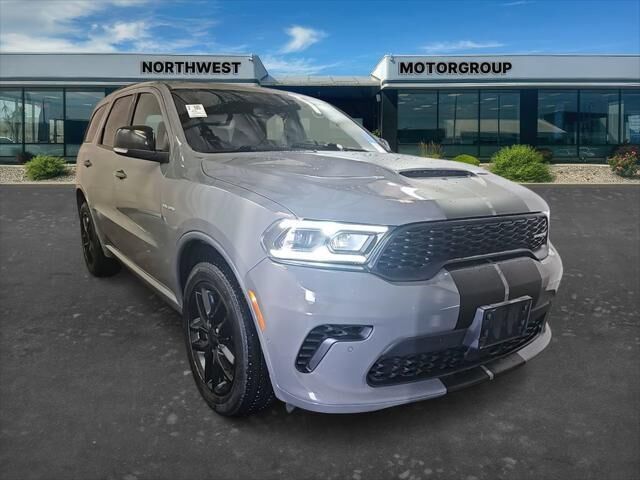 2025 Dodge Durango R/T — photo 1 of 65