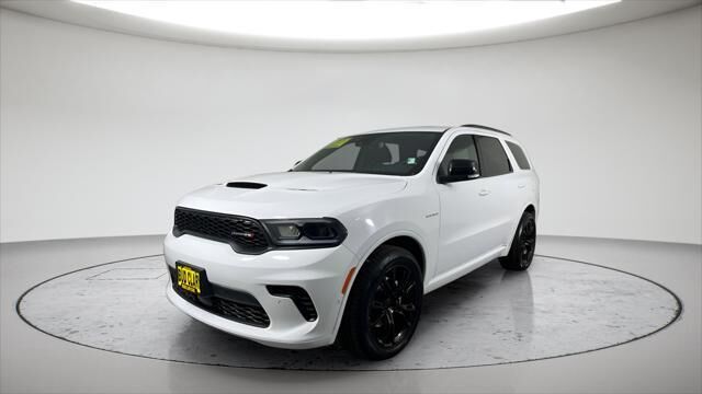 2025 Dodge Durango R/T — photo 1 of 26