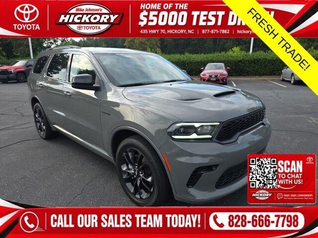 2025 Dodge Durango R/T — photo 1 of 13