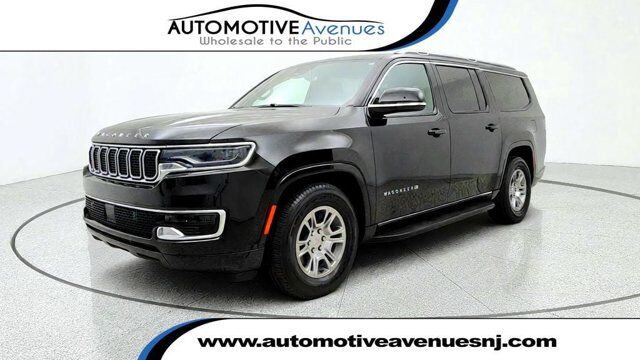 2023 Jeep Wagoneer L 4x4 w/ Rear-Seat Entertainment