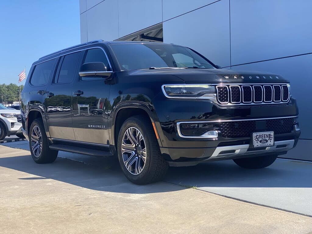 2024 Jeep Wagoneer L Series II — photo 1 of 1